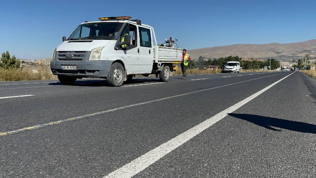 AvanosÇavuşinGöreme yolunda kafa karıştıran çizgiler siliniyor