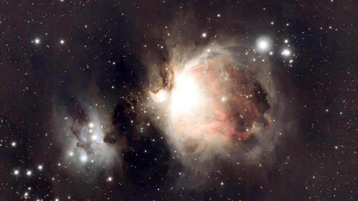 Gök bilimciler, yapay zekadan faydalanarak üçlü yıldız sistemini keşfetti