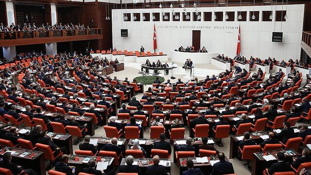 AK Parti'den yeni kanun teklifi: Çakar ve ruhsatsız silahlara cezalar artıyor