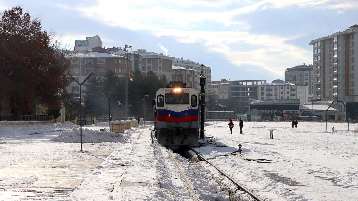 Turistik Doğu Ekspresi Erzurum'a ulaştı