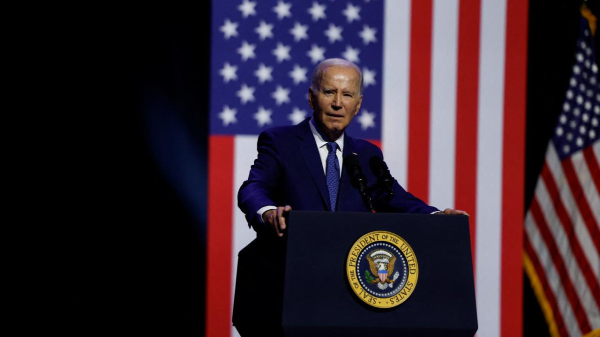 Biden: Los Angeles'ı eski haline getirmek on milyarlarca dolara mal olacak