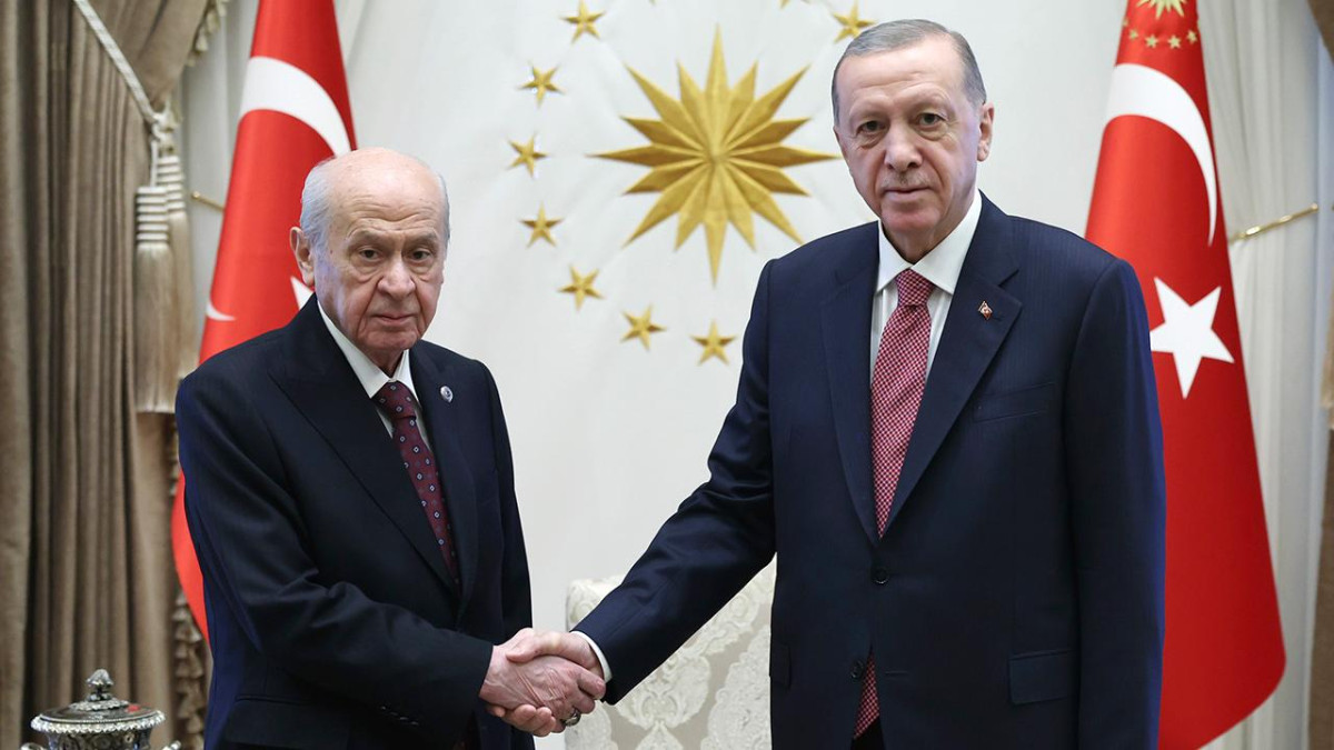 MHP Genel Başkanı Bahçeli, Cumhurbaşkanı Erdoğan'ı kutladı