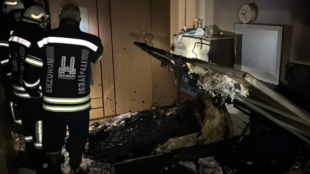 Erzurum'da apartmanda yangın: 16 kişi dumandan etkilendi