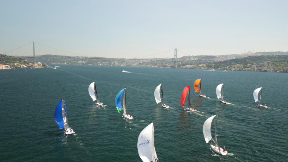 Cumhurbaşkanlığı 6. Uluslararası Yat Yarışları'nın ikinci ayağı İstanbul Boğazı'nda yapıldı