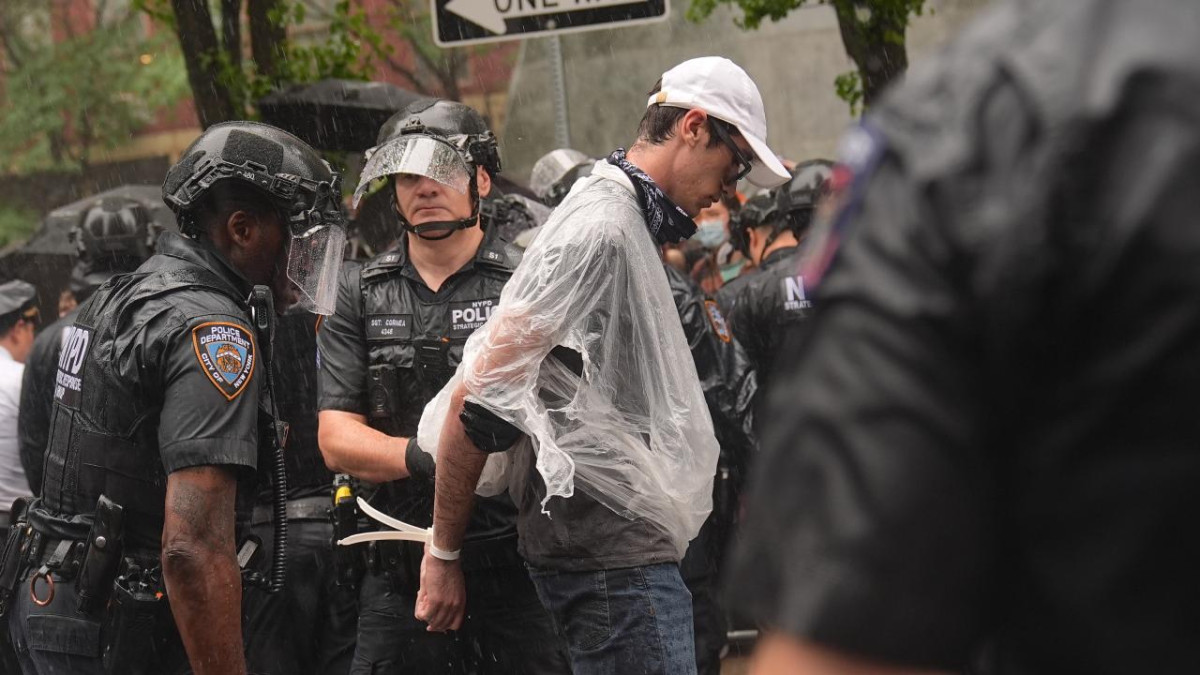 Trump yönetiminin göçmen operasyonlarında kimler gözaltına alındı?