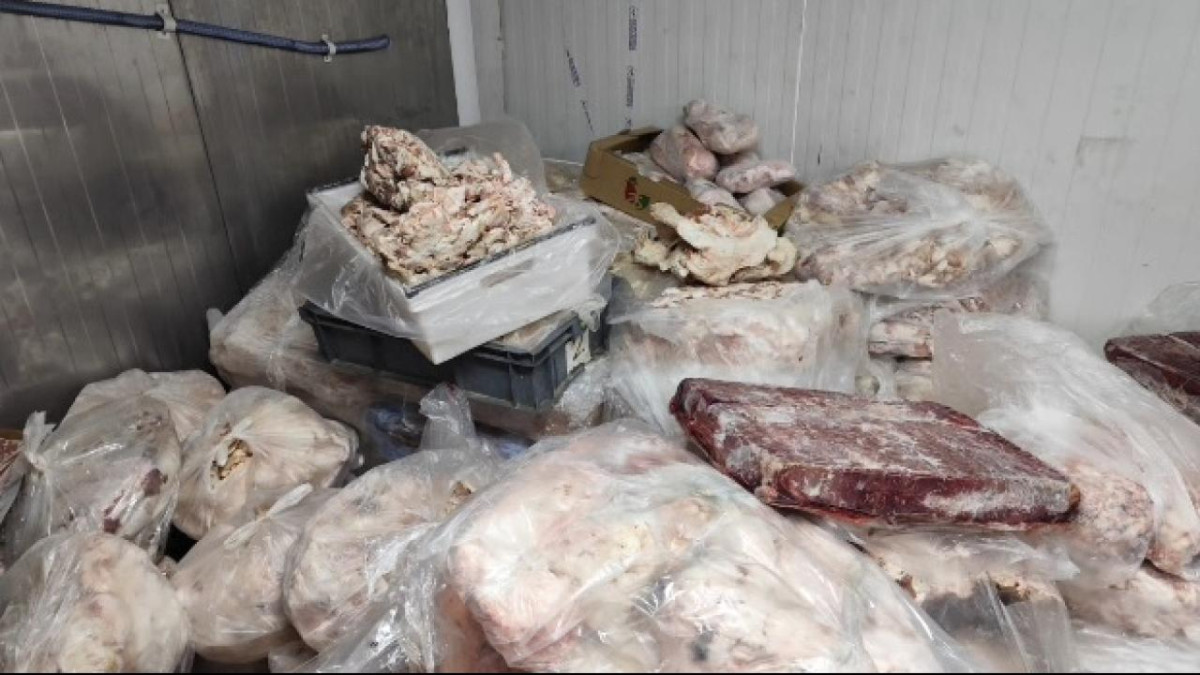 Ankara'da bozuk et ve tavuk tespit edilen 3 işletmenin faaliyeti durduruldu