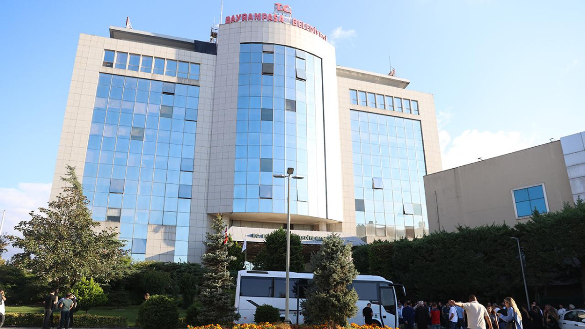 Bayrampaşa Belediyesi'ne yönelik yolsuzluk soruşturmasında 48 gözaltı kararı