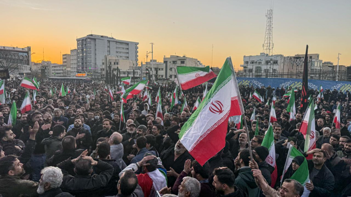 İran'da yeni lider seçilene kadar yürütecek geçici konsey üyeleri belli oldu