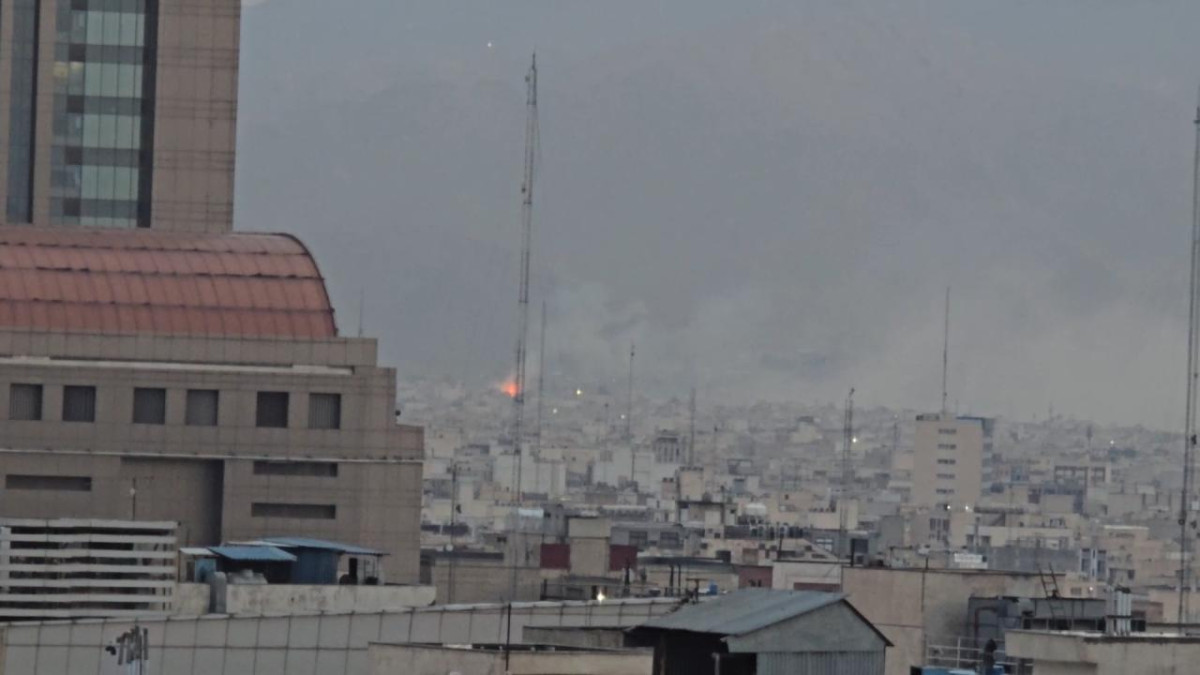 Tahran'da patlama sesleri