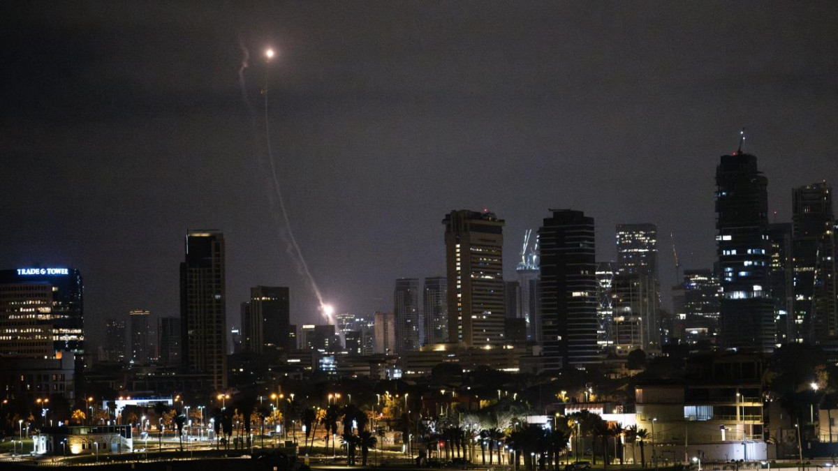 ABD medyası, İsrail'in füze savunma mühimmatlarının kritik derecede azaldığını iddia etti