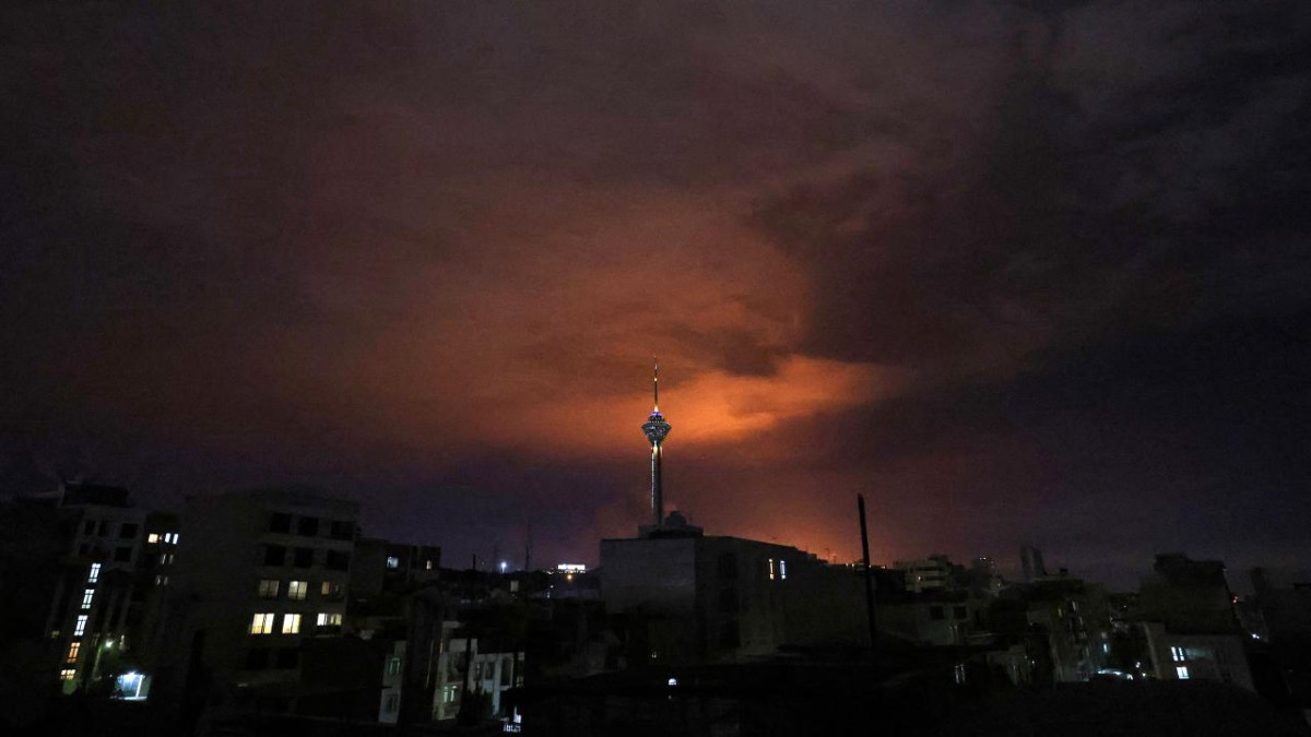 İsrail ordusu: İran'da 24 saat içinde düzenlenen saldırılarda 400 mühimmat kullandık