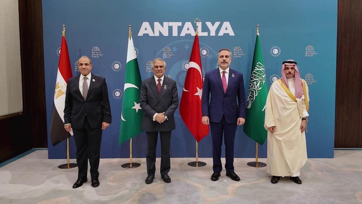 Antalya'da 4'lü dışişleri bakanları zirvesi