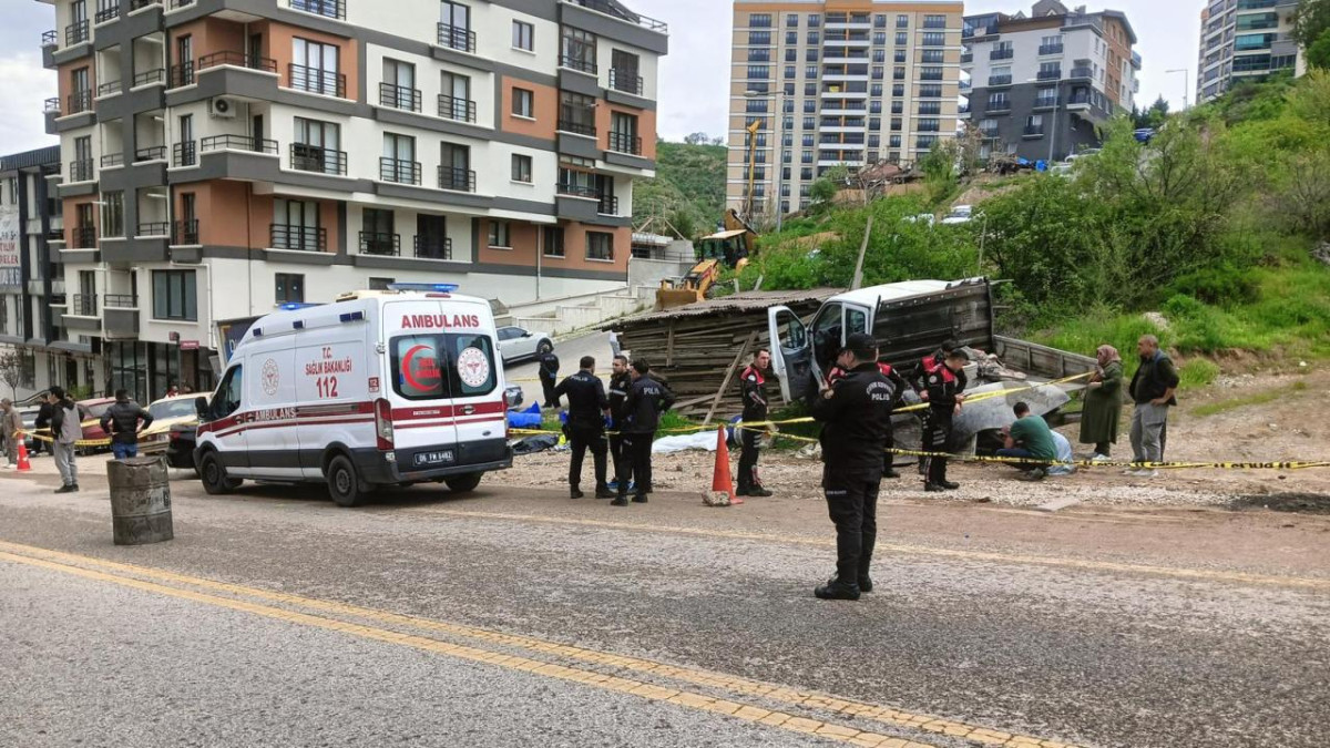 Ankara'da kamyonetin altında kalan 2 işçi hayatını kaybetti