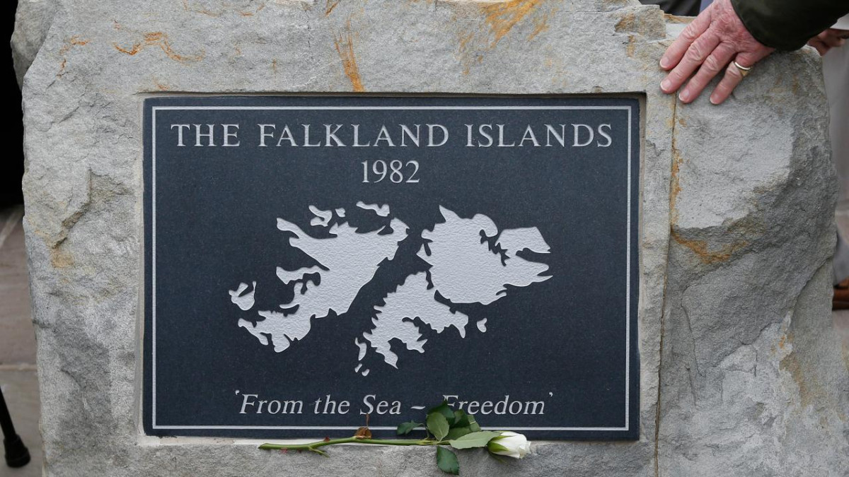 İngiltere Dışişleri Bakanı Miliband: Adalar Falkland İngiltere'nindir ve öyle kalacaktır